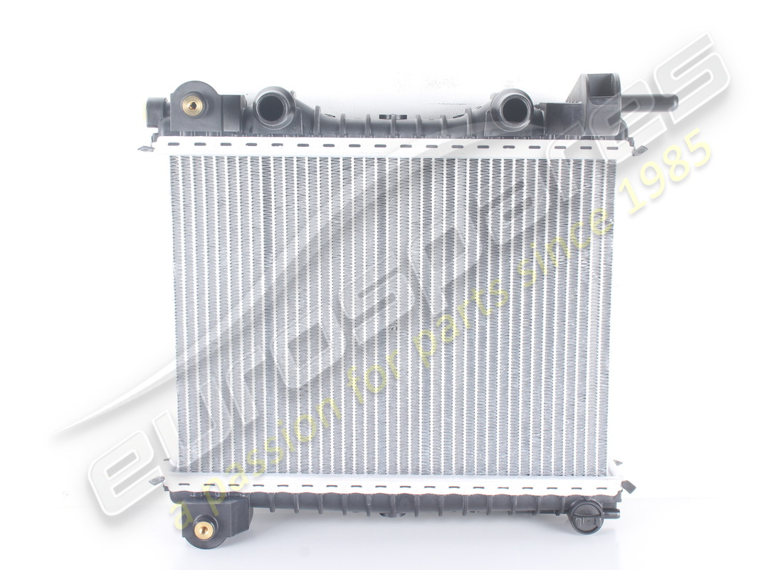 neuer maserati ladeluftkühler. teilenummer 675001057 (2)