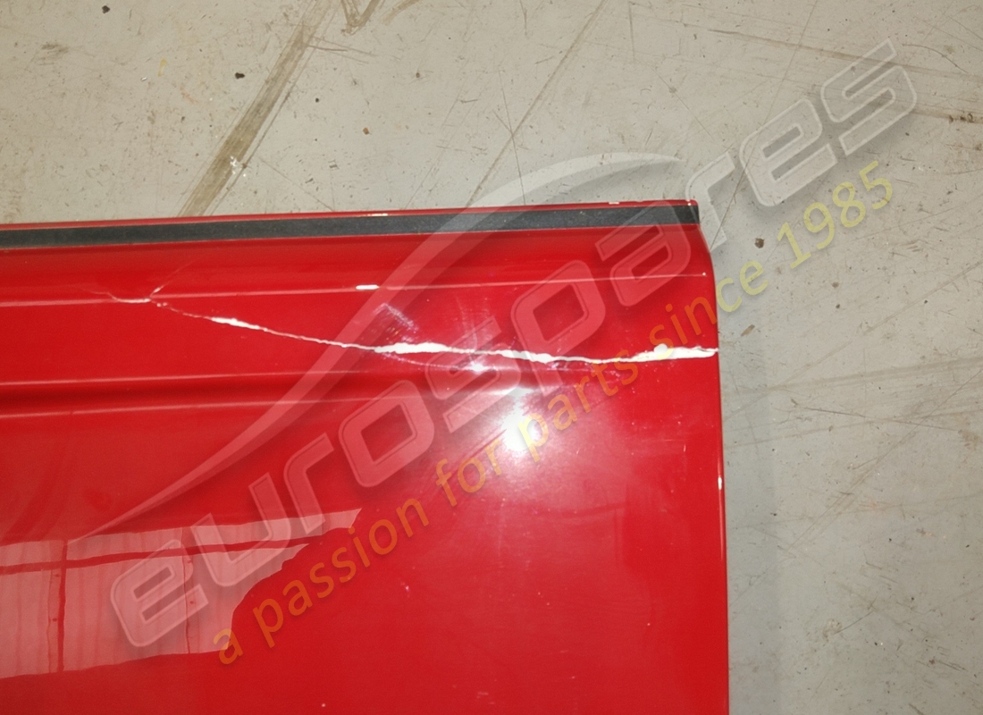 ferrari rechtes türgitter beschädigt. teilenummer 64102710 (2)