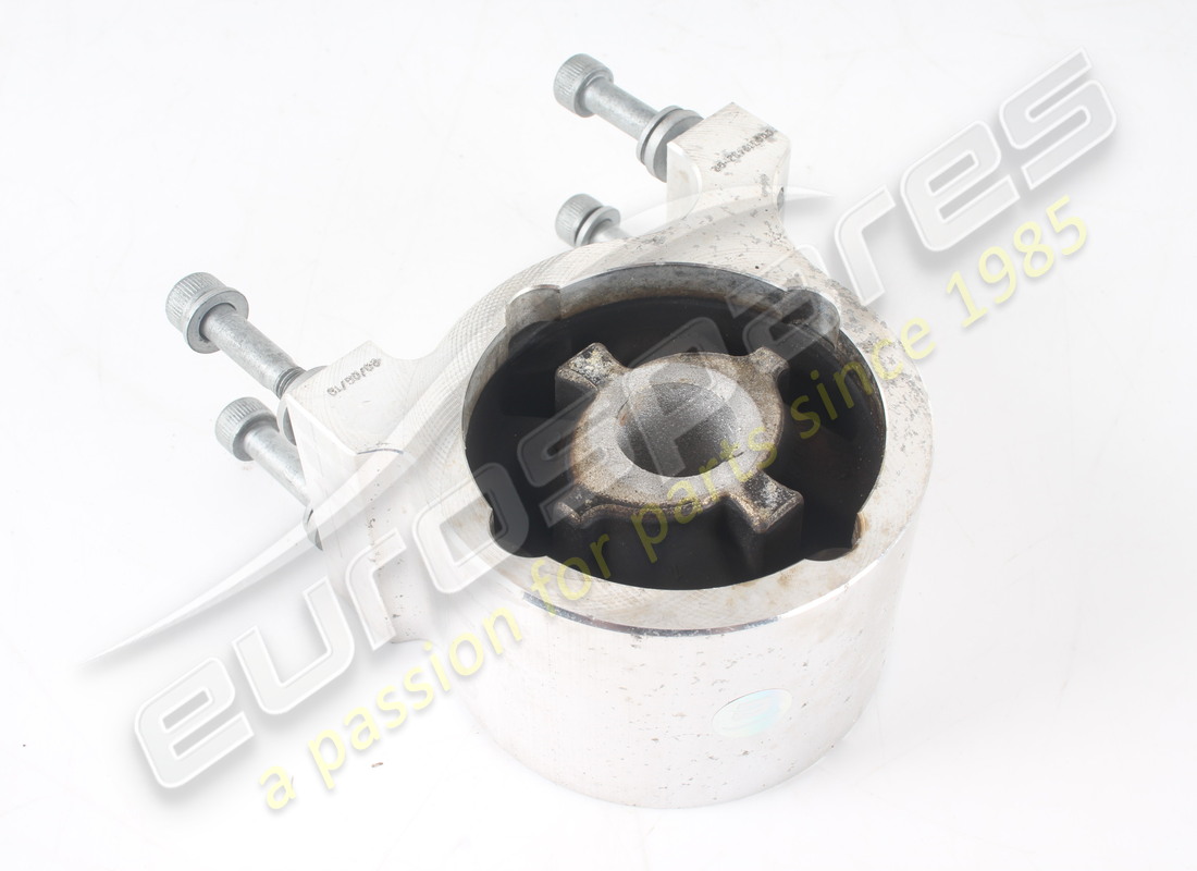 GEBRAUCHT FERRARI KOMPLETTE LINKE BUCHSENHALTERUNG. TEILENUMMER 319482 (2) gebraucht ferrari komplette linke buchsenhalterung. teilenummer 319482 (2)