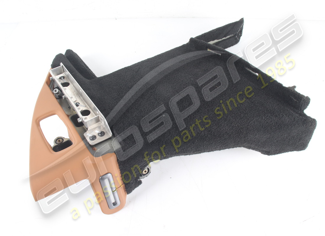 GEBRAUCHTE Ferrari RECHTE SEITLICHE GEPÄCKRAUMVERKLEIDUNG. TEILENUMMER 87070800 (1) GEBRAUCHTE Ferrari RECHTE SEITLICHE GEPÄCKRAUMVERKLEIDUNG. TEILENUMMER 87070800 (1)