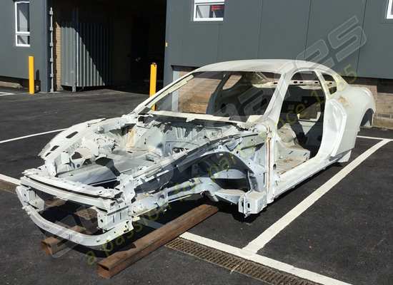 neu (andere) maserati komplettes lhd-fahrgestell teilenummer 980145185