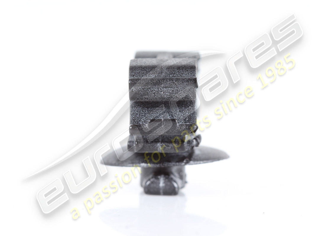 VERWENDET FERRARI CLIP. TEILENUMMER 81097300 (2) verwendet ferrari clip. teilenummer 81097300 (2)