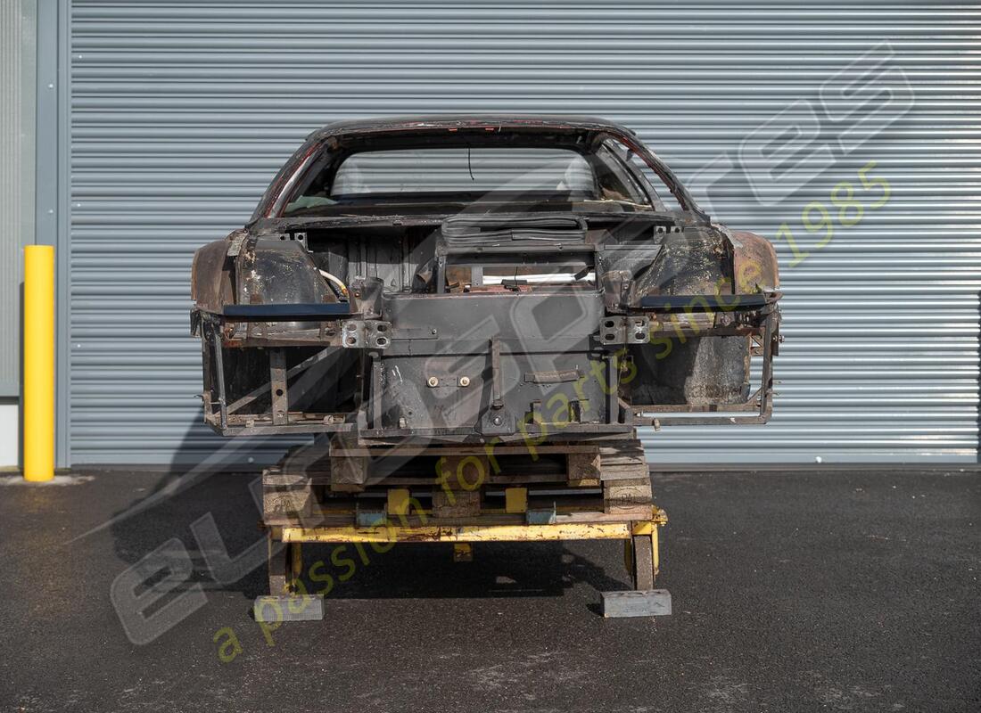 gebrauchte ferrari ferrari testarossa komplette karosserie. teilenummer 700006000 (2)