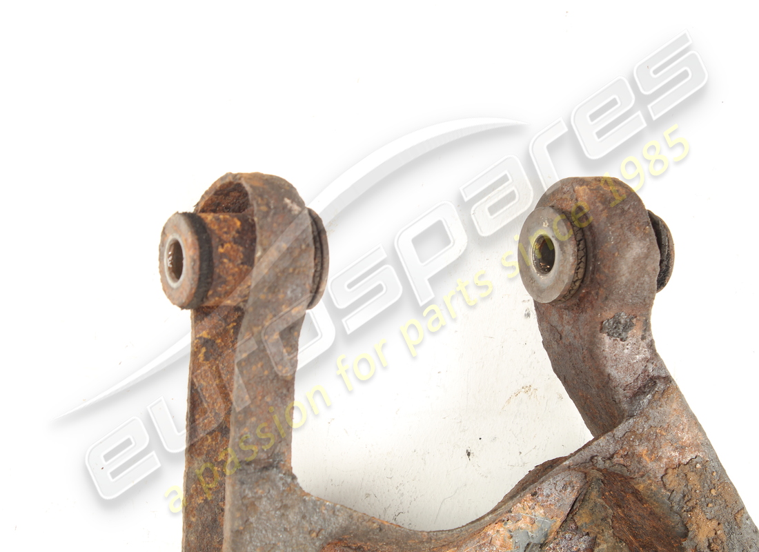 GEBRAUCHTER LINKER HINTERRADAUFHÄNGUNGSHEBEL (OBER HEBEL). TEILENUMMER 115715 (3) gebrauchter linker hinterradaufhängungshebel (ober hebel). teilenummer 115715 (3)