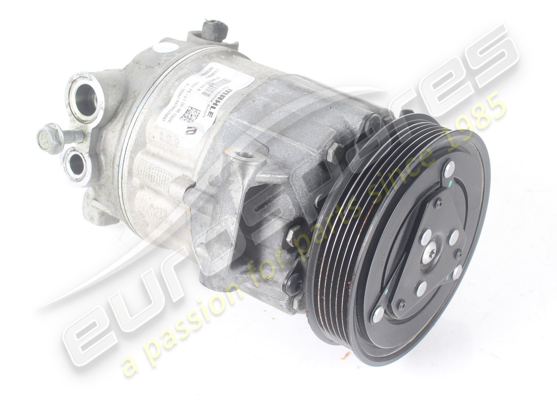 GEBRAUCHTER Ferrari KLIMAANLAGEKOMPRESSOR. TEILENUMMER 333331 (1)