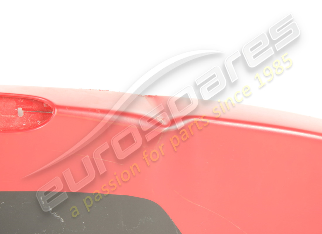 beschädigter ferrari heckspoiler. teilenummer 88891211 (3)