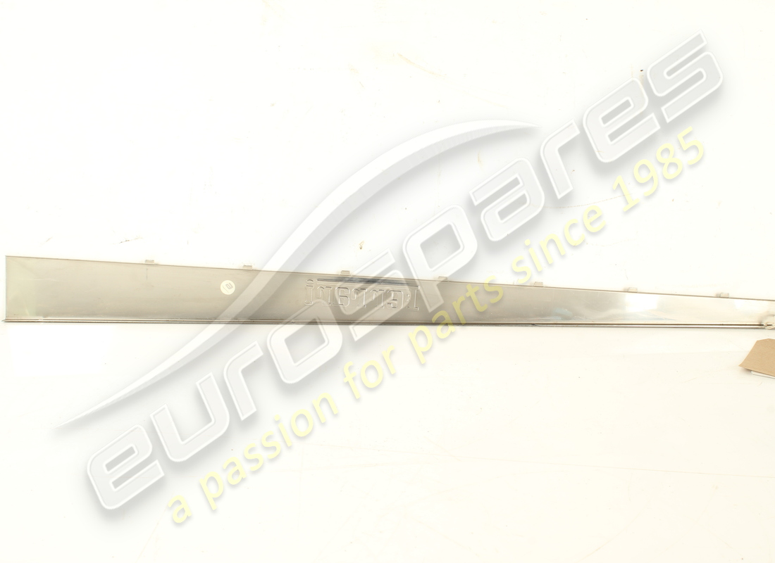 gebraucht ferrari linker kickplatteinsatz. teilenummer 65221700 (3)