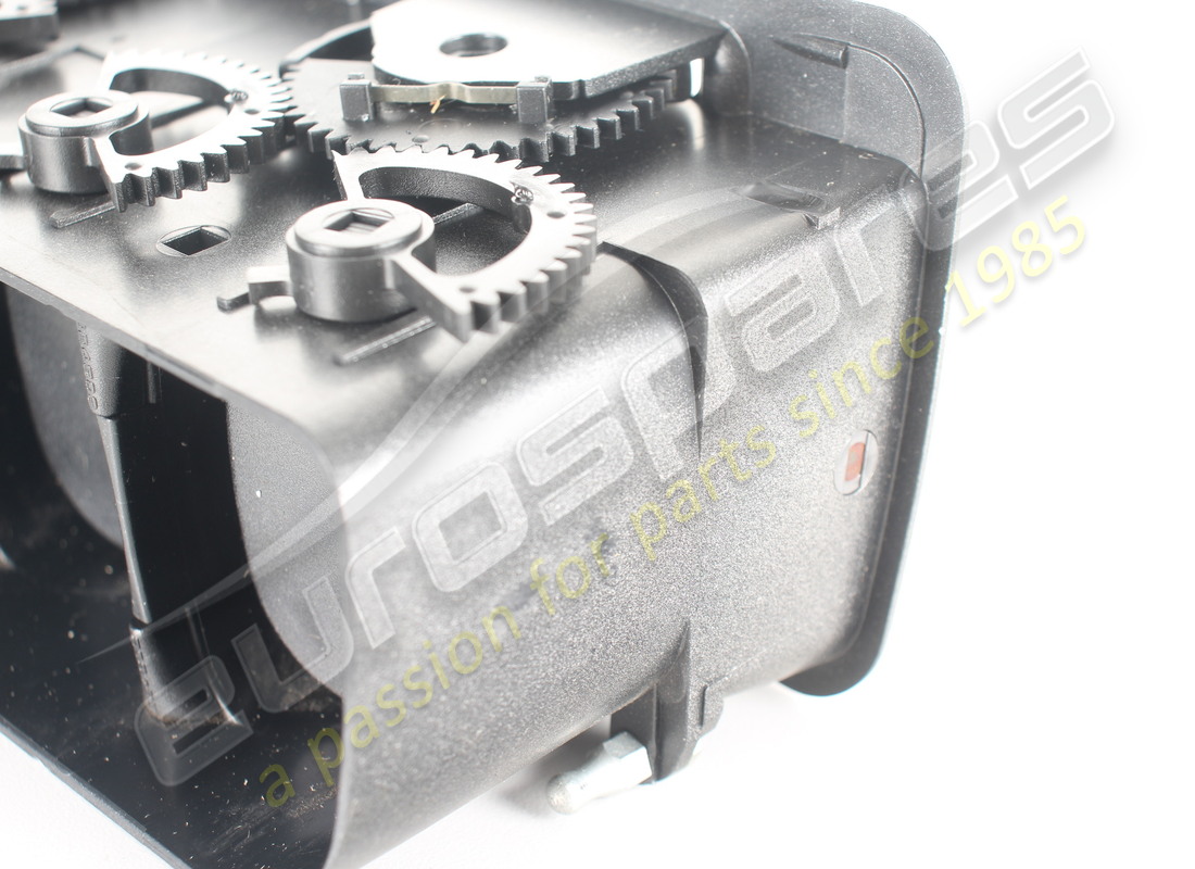 beschädigter ferrari diffusor. teilenummer 63204400 (4)