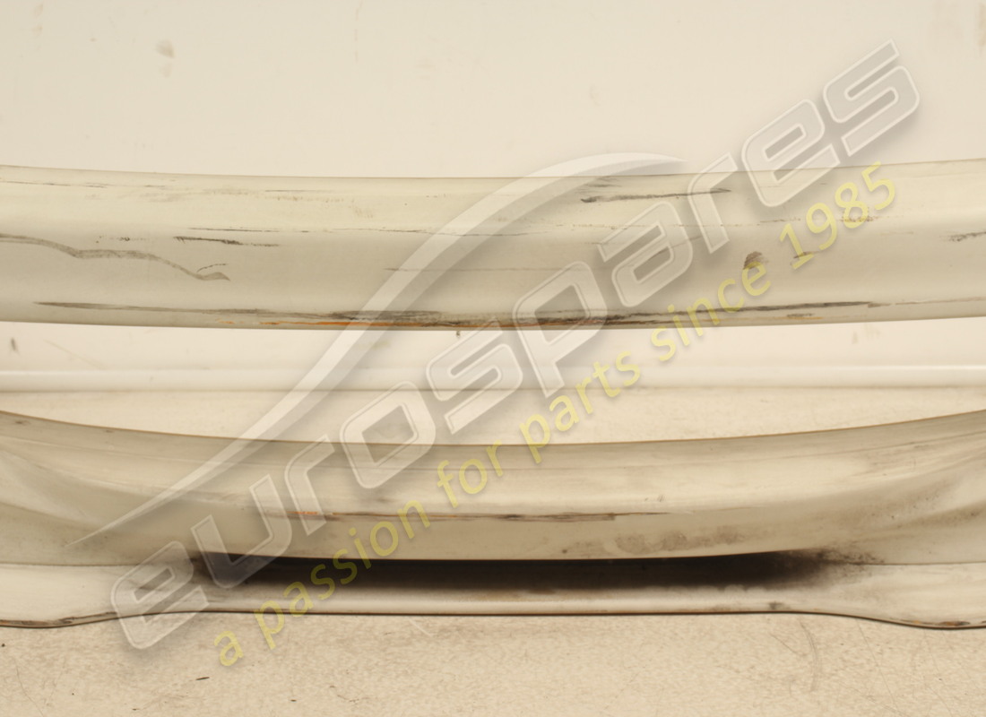 neuer (anderer) ferrari frontstoßstange. teilenummer 65047110 (3)