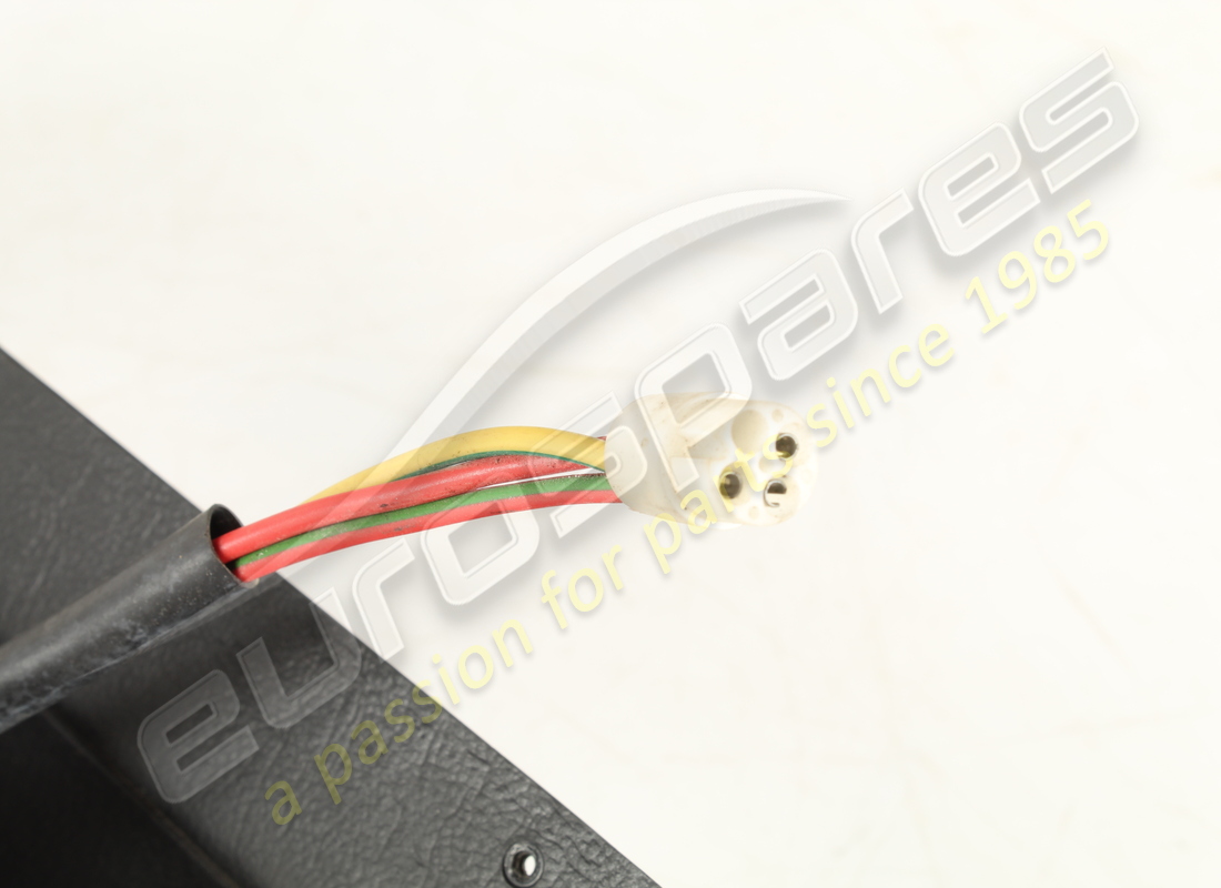 gebrauchter ferrari luftabläufeblatt. teilenummer 2578678610 (5)