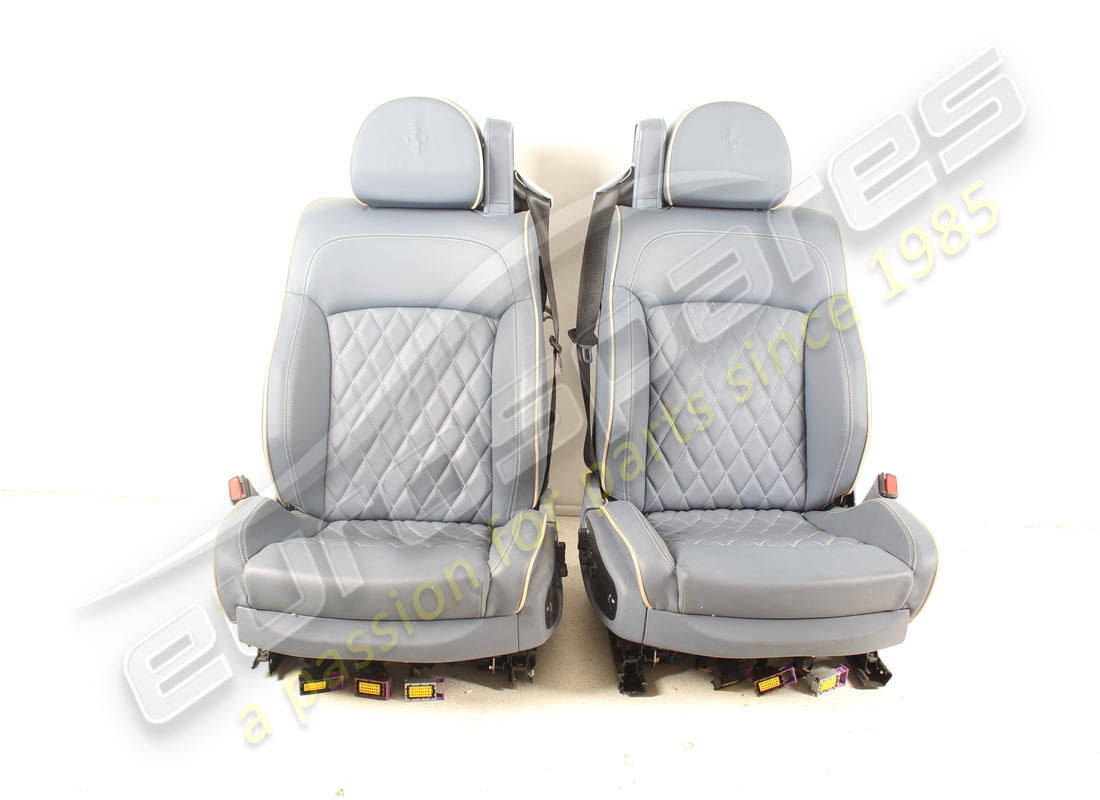 GEBRAUCHT Ferrari SITZSATZ . TEILENUMMER EAP1490262 (1)