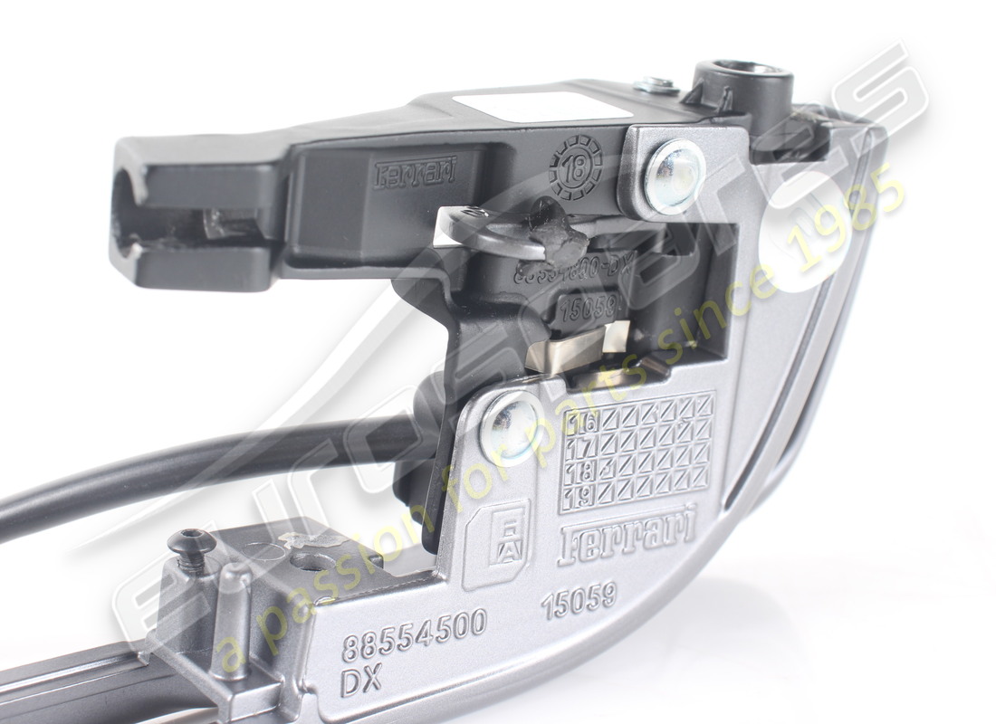 GEBRAUCHT FERRARI KOMPLETT RECHTER TÜRGRIFF. TEILENUMMER 88554400 (6) gebraucht ferrari komplett rechter türgriff. teilenummer 88554400 (6)