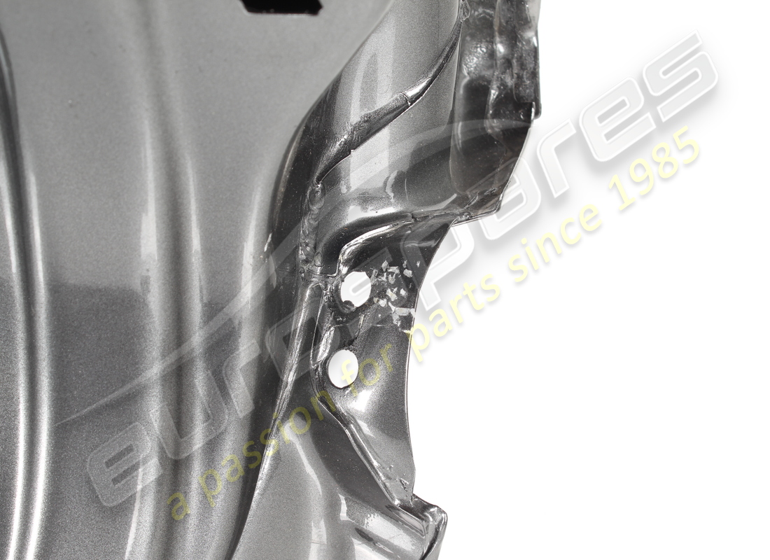 beschädigter ferrari heckklappe. teilenummer 985876497 (7)