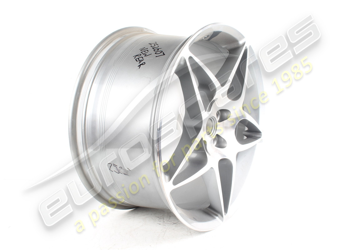 neue ferrari hinterradfelge 19. teilenummer 252607 (2)