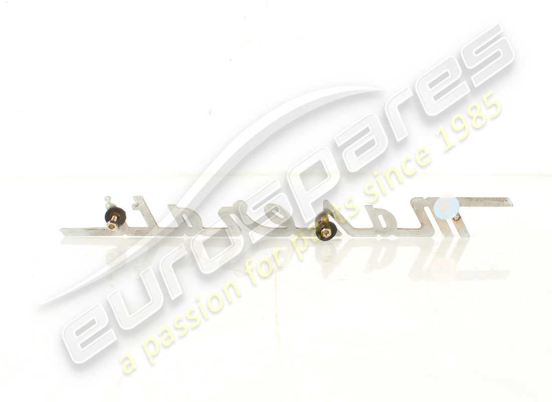 VERWENDET MASERATI FIRMENCODE AN DER HINTEREN TÜR. TEILENUMMER 386100132 (2) verwendet maserati firmencode an der hinteren tür. teilenummer 386100132 (2)