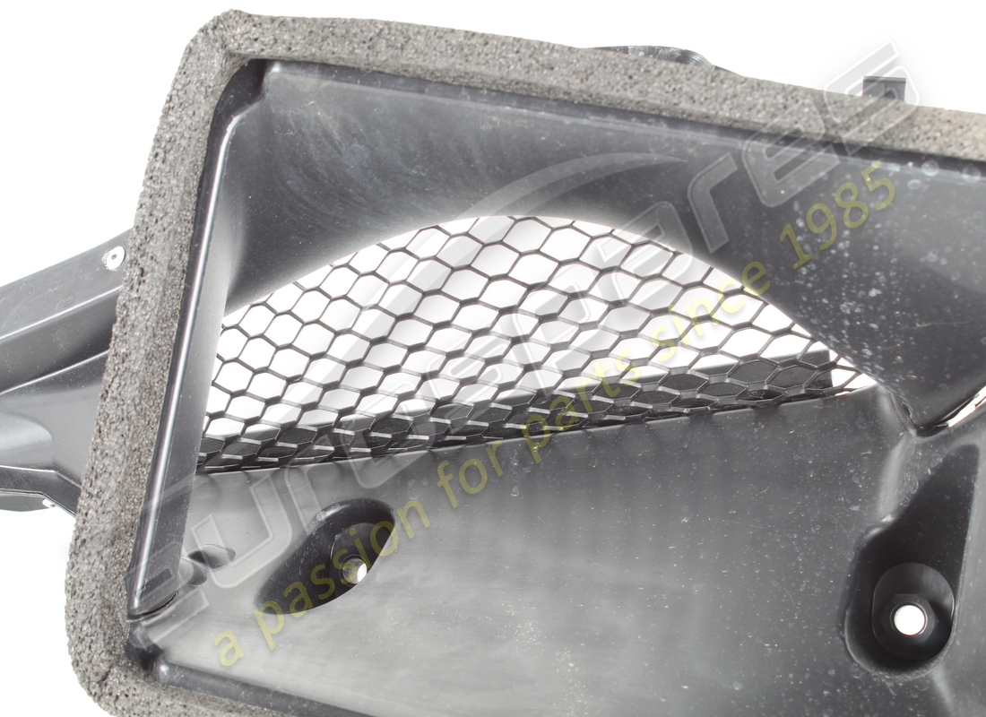 GEBRAUCHT FERRARI CONVOGLIATORE POSTERIORE SX. TEILENUMMER 770227 (3) gebraucht ferrari convogliatore posteriore sx. teilenummer 770227 (3)