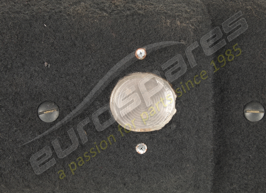 verwendet ferrari rh shield. teilenummer 61945100 (3)