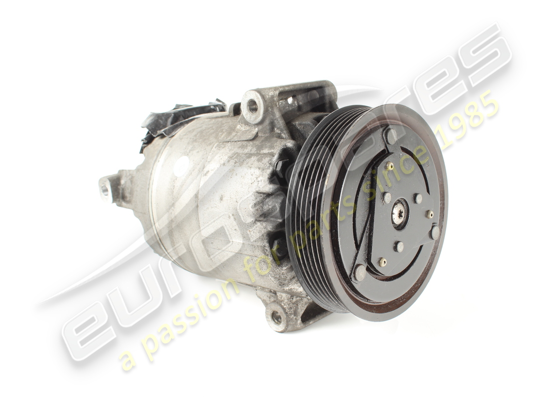 gebrauchter ferrari klimaanlagekompressor. teilenummer 265692 (1)