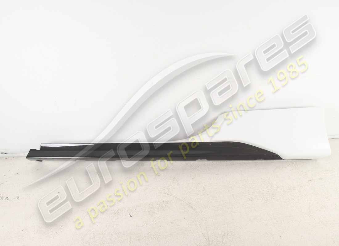 neu ferrari linker carbon-seitenschweller. teilenummer 985796474 (1)