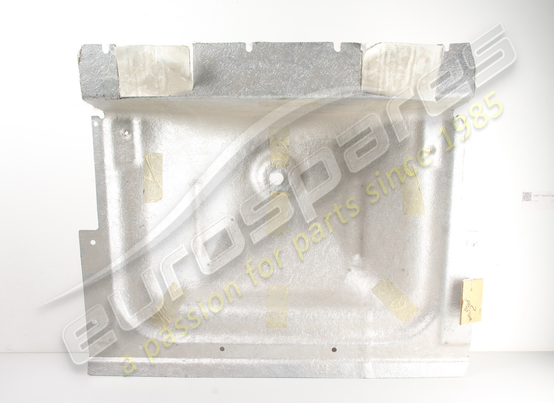 neu ferrari kompletter hitzeschild für reserverad. teilenummer 69715700 (1)