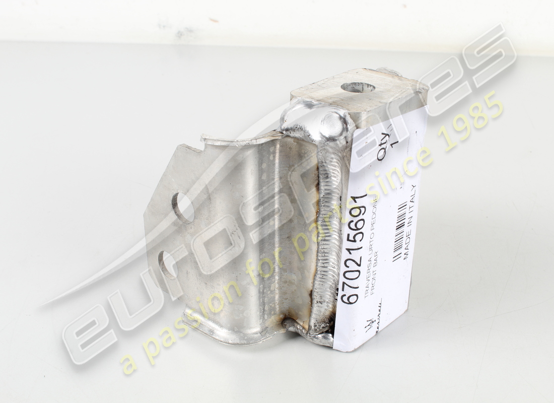 neues maserati kreuzmitglied. teilenummer 670215691 (3)