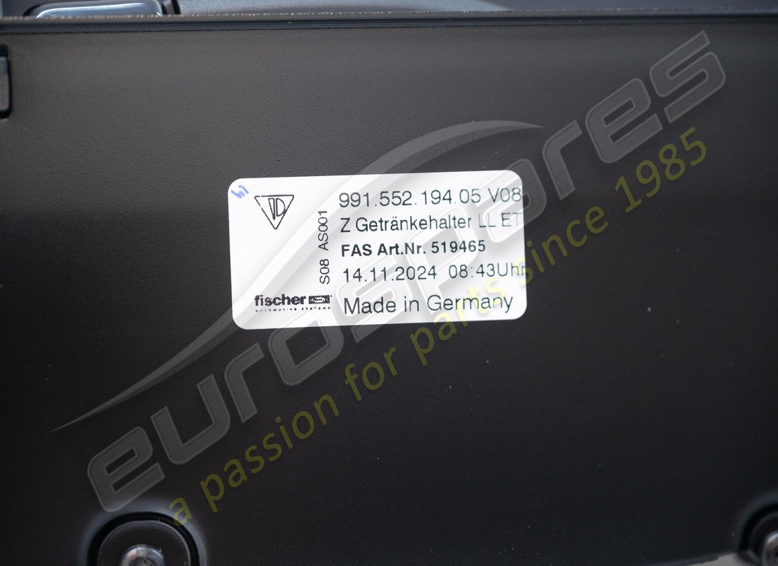 NEUER PORSCHE BECHERHALTER LINKS (PR:098,-XDM, -XGB,-XHE, -XVP,-XYD) GALVANISCH SILBER. TEILENUMMER 99155219405V08 (7) neuer porsche becherhalter links (pr:098,-xdm, -xgb,-xhe, -xvp,-xyd) galvanisch silber. teilenummer 99155219405v08 (7)