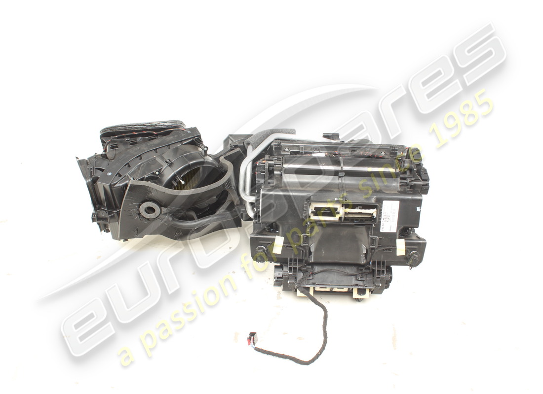 gebrauchtes lamborghini verdampfergehäuse mit. teilenummer 4m2820023 (2)