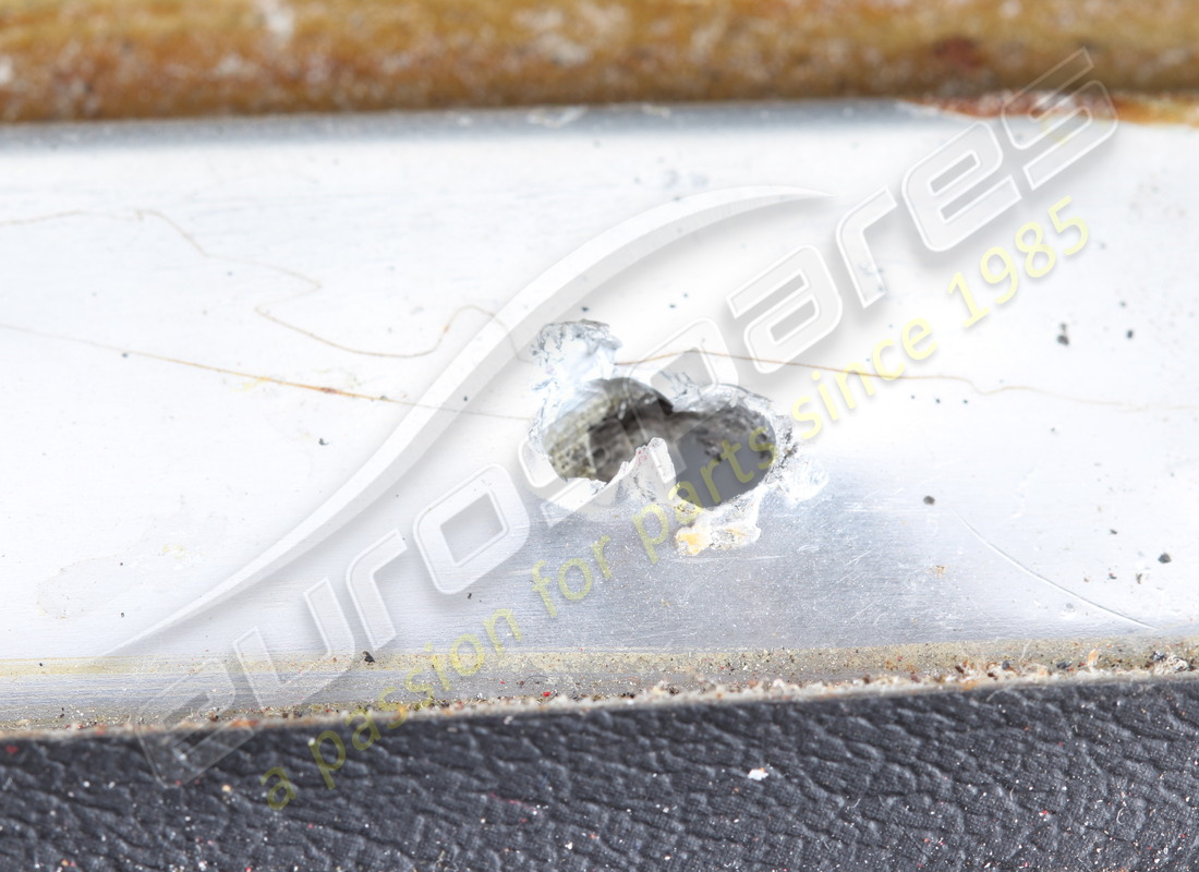 gebraucht ferrari linksformteil gts. teilenummer 60356805 (6)