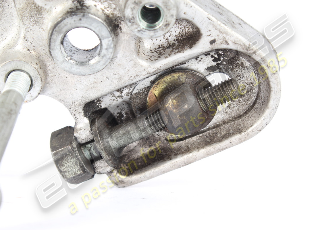 gebrauchte ferrari unterstützung mit riemenspanner.. teilenummer 175098 (2)