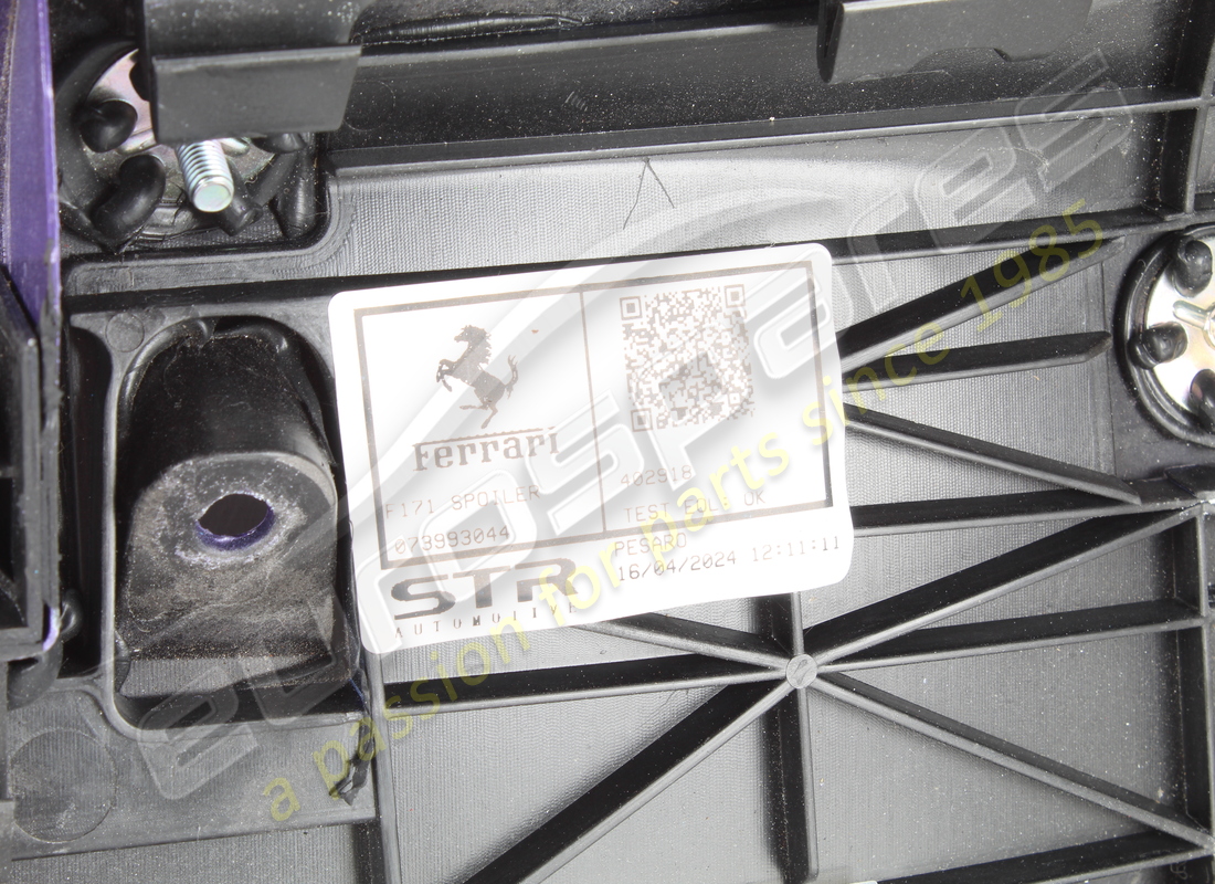 gebraucht ferrari komplette untere spoilerabdeckung. teilenummer 985821727 (3)