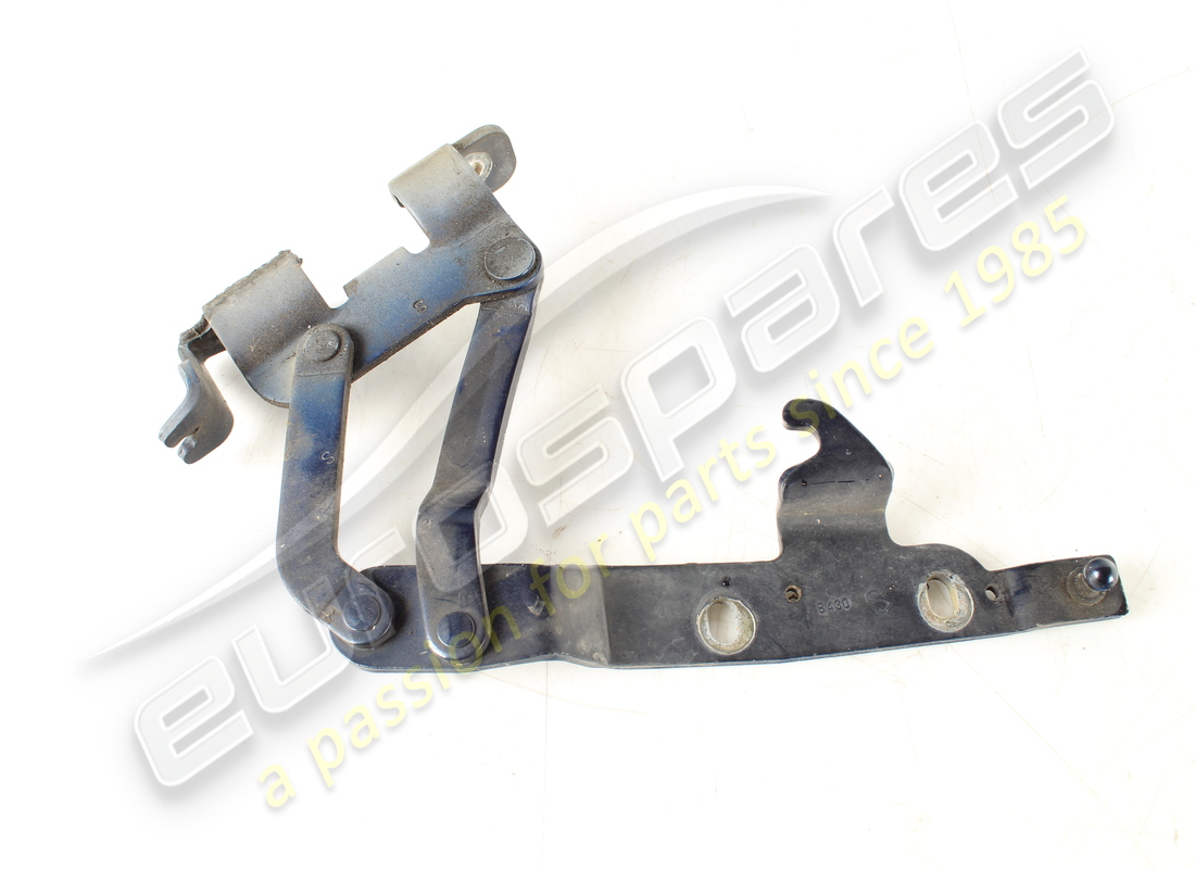 USED MASERATI LH FRONT LID HINGE . PART NUMBER 81082700 (1)