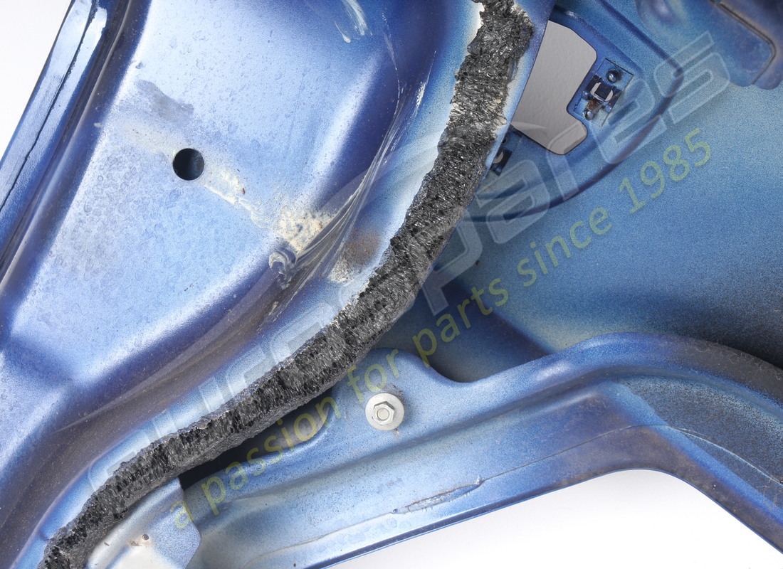 GEBRAUCHTER FERRARI KOMPLETT LINKER FRONTFENDER. TEILENUMMER 86520111 (8) gebrauchter ferrari komplett linker frontfender. teilenummer 86520111 (8)