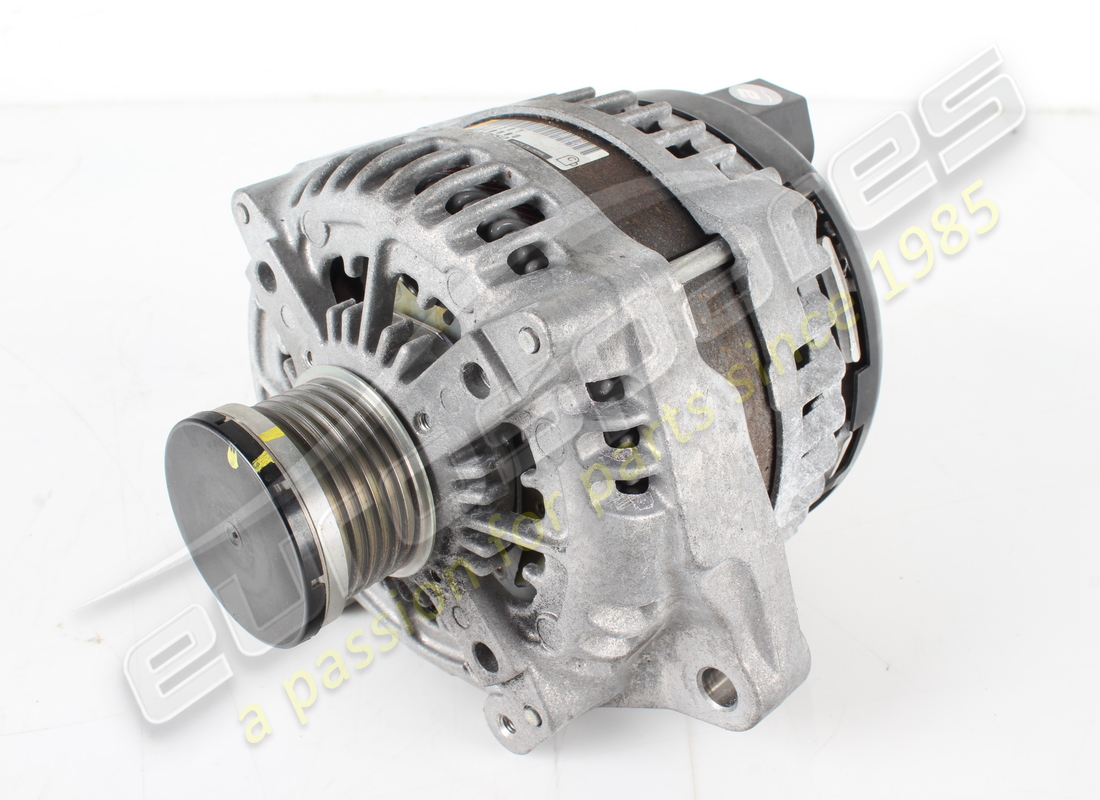 gebrauchter ferrari lichtmaschine. teilenummer 321207 (1)