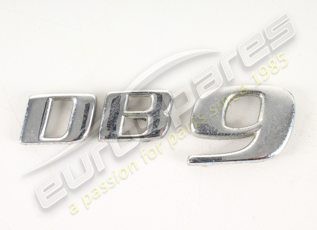 GEBRAUCHTES Aston Martin ABZEICHEN, DB9 . TEILENUMMER 4G43001B40AB (1)