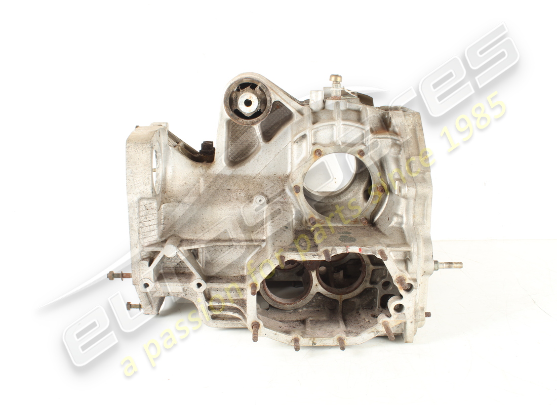 USED FERRARI GEARBOX CASING ONLY. PART NUMBER 149745 (3) used ferrari gearbox casing only. part number 149745 (3)