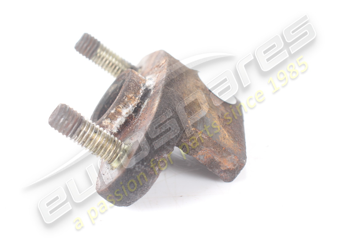 GEBRAUCHTE MASERATI HALTERUNG FÜR DIE FESTSTELLBREMSE. TEILENUMMER 318020115 (2) gebrauchte maserati halterung für die feststellbremse. teilenummer 318020115 (2)