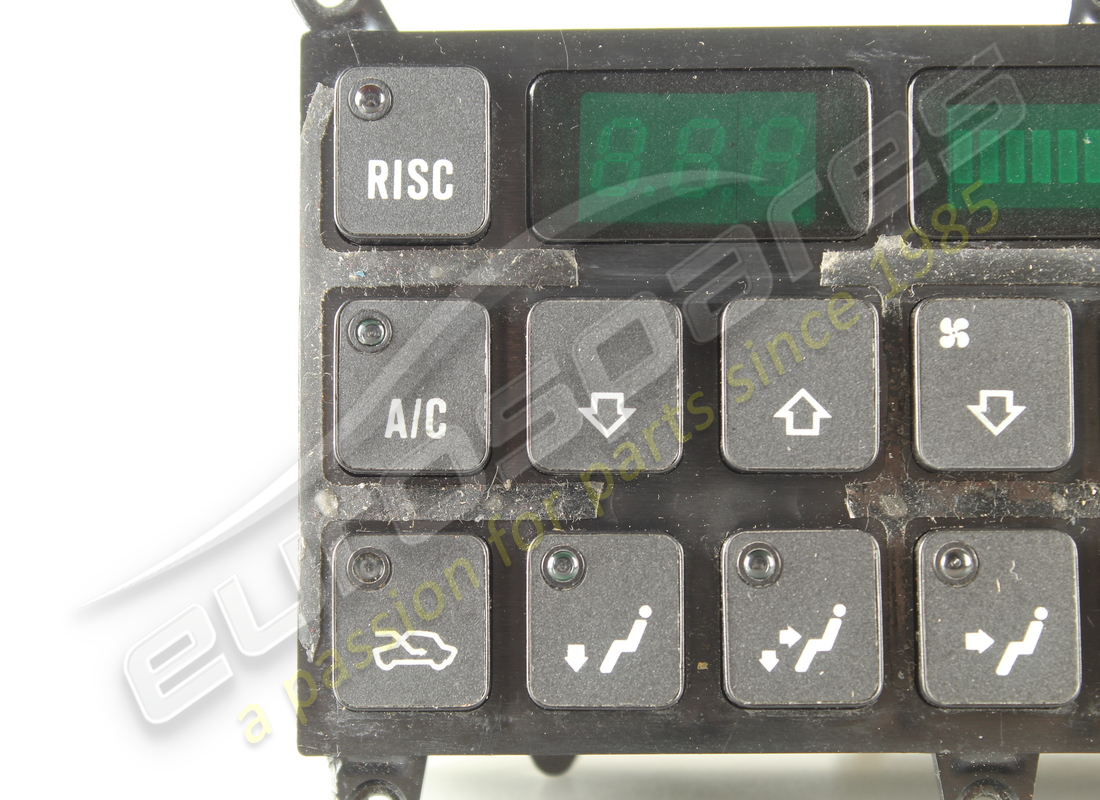 überholtes ferrari steuergerät für klimaanlage. teilenummer 151710 (5)