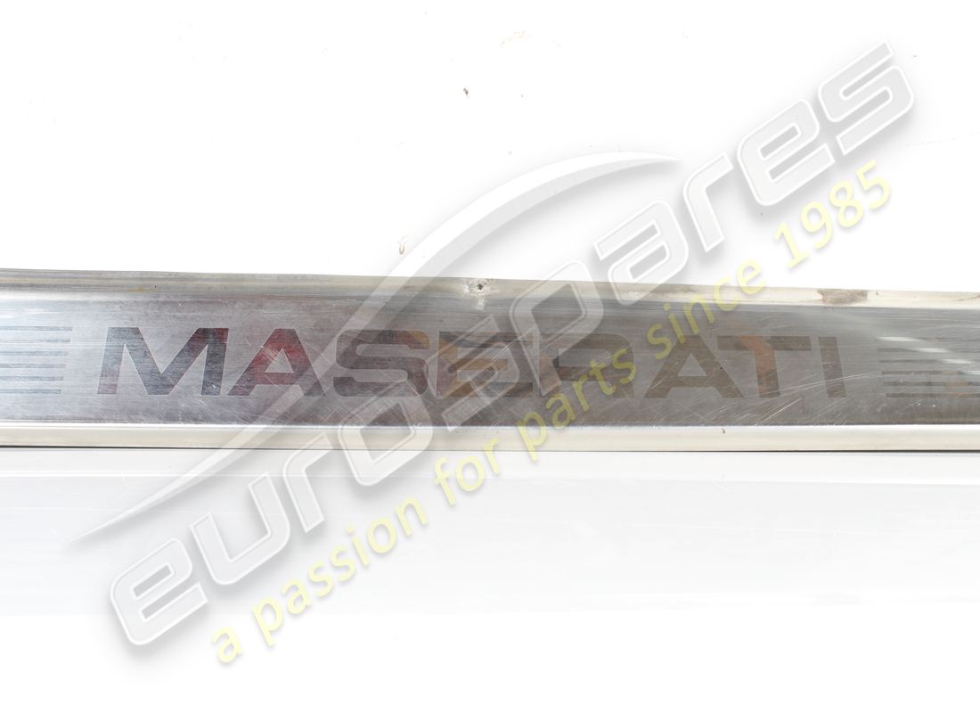 GEBRAUCHT Maserati VERCHROMTE EINSTIEGSPLATTE VORNE RECHTS . TEILENUMMER 378305312 (1)