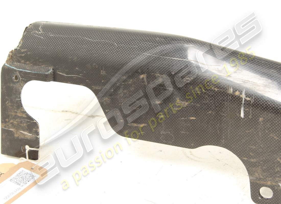 beschädigte ferrari komplette rechte äußere schwellerabdeckung. teilenummer 89130300 (2)