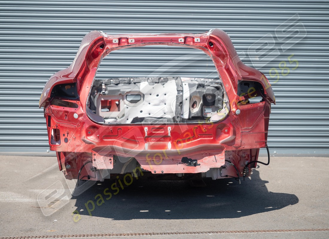 GEBRAUCHTES Ferrari HINTERES FAHRGESTELL. TEILENUMMER EAP1552617 (1)