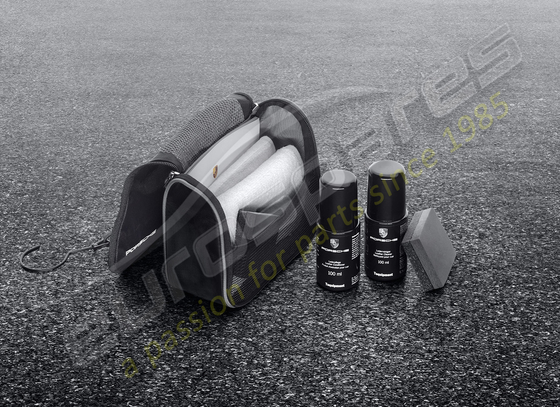 neues porsche lederpflegeset. teilenummer 00004400401 (1)
