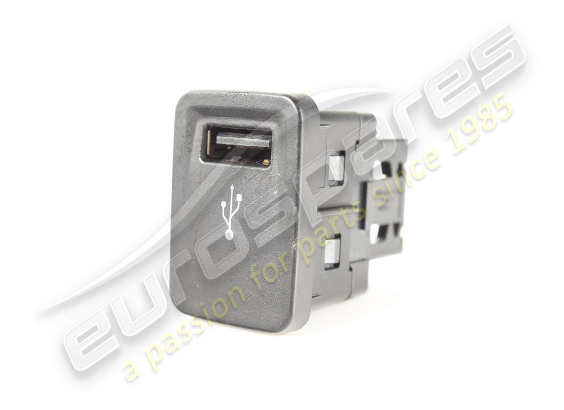 GEBRAUCHTE Ferrari USB-BUCHSE. TEILENUMMER 303226 (1)