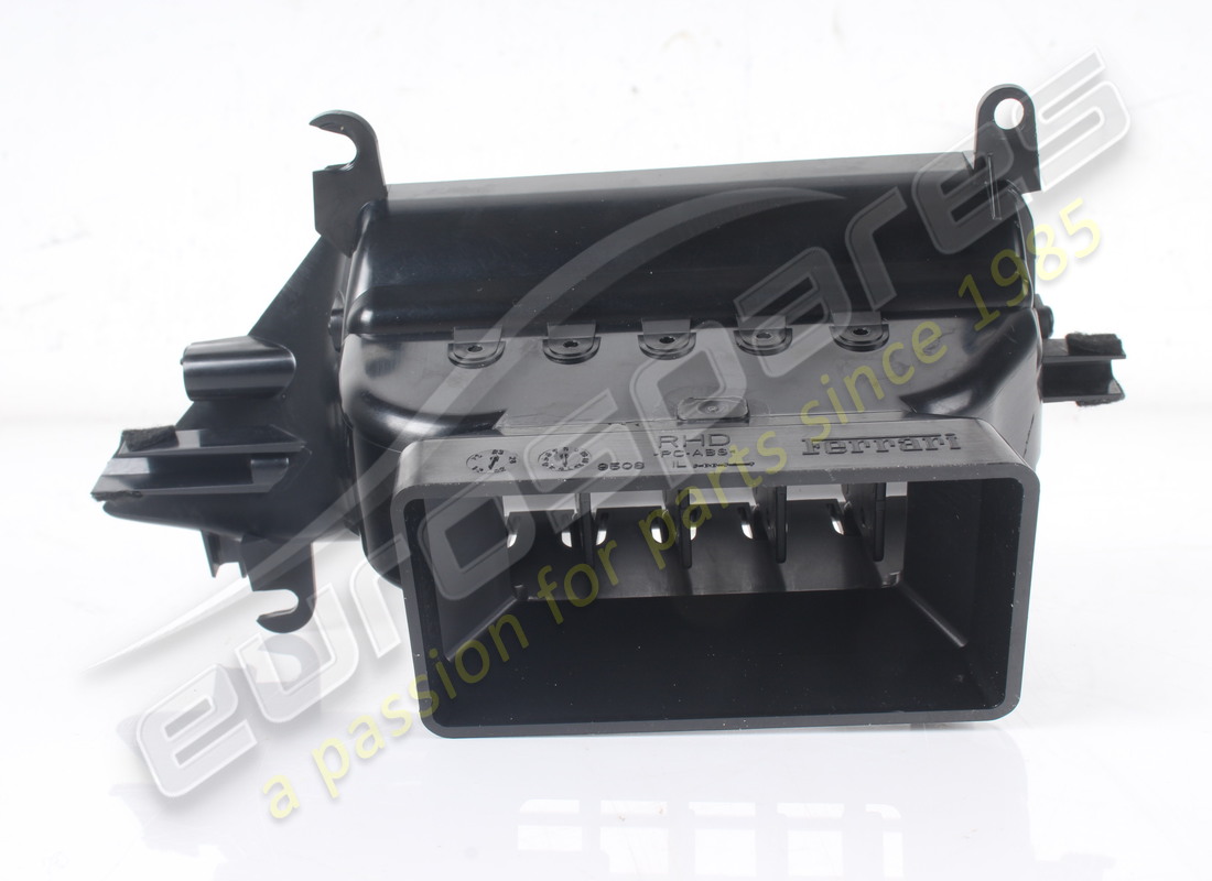 GEBRAUCHT FERRARI BOCCHETTA CENTRALE GDX. TEILENUMMER 969314 (2) gebraucht ferrari bocchetta centrale gdx. teilenummer 969314 (2)