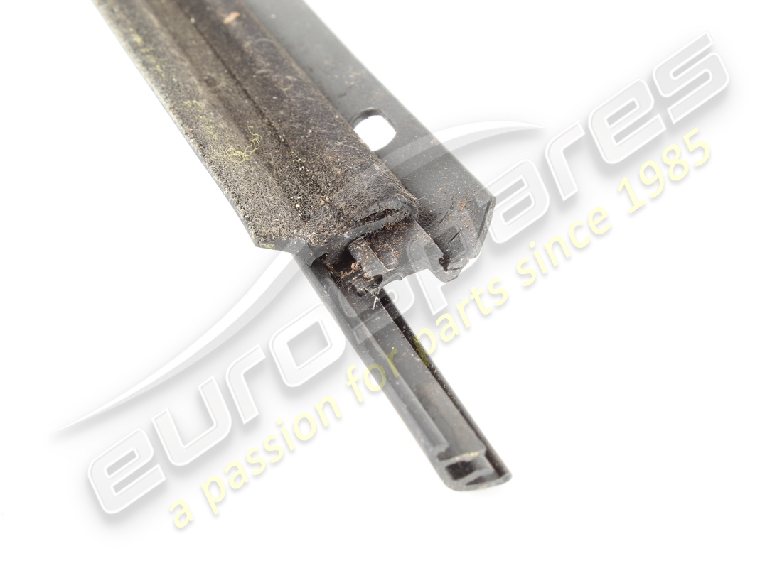 gebraucht maserati obere aussenverkleidung vorne links teilenummer 377700317 (3)