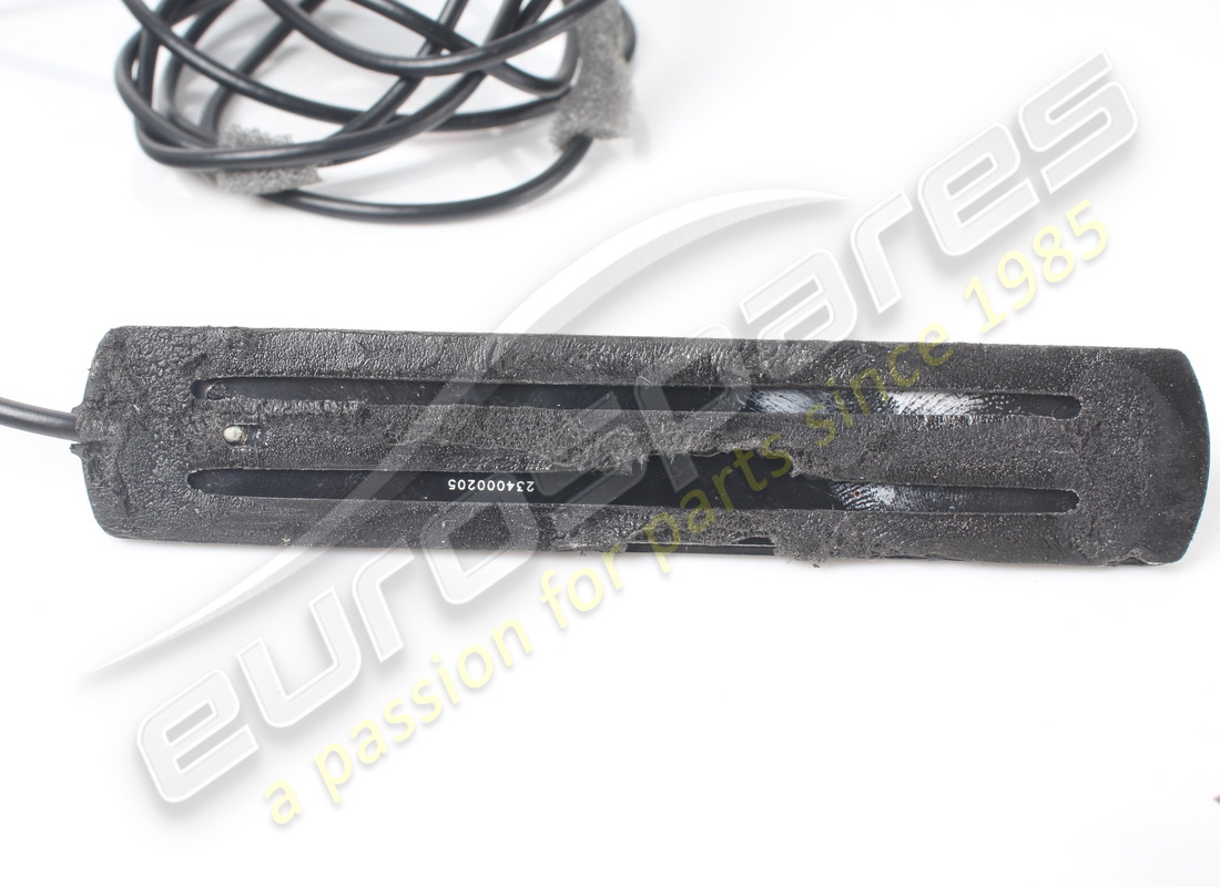 GEBRAUCHTE FERRARI GLONASS GSM-ANTENNE. TEILENUMMER 336507 (3) gebrauchte ferrari glonass gsm-antenne. teilenummer 336507 (3)