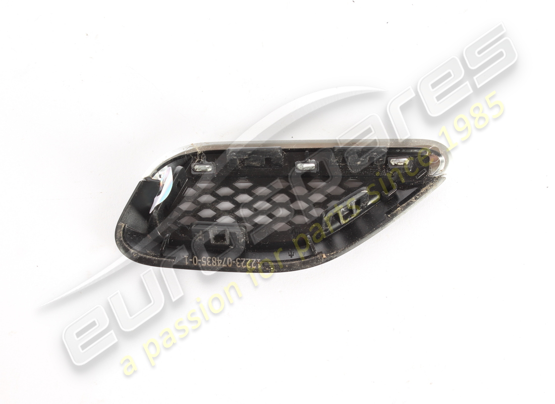 gebraucht maserati linke seitliche luftdüse. teilenummer 670197652 (2)