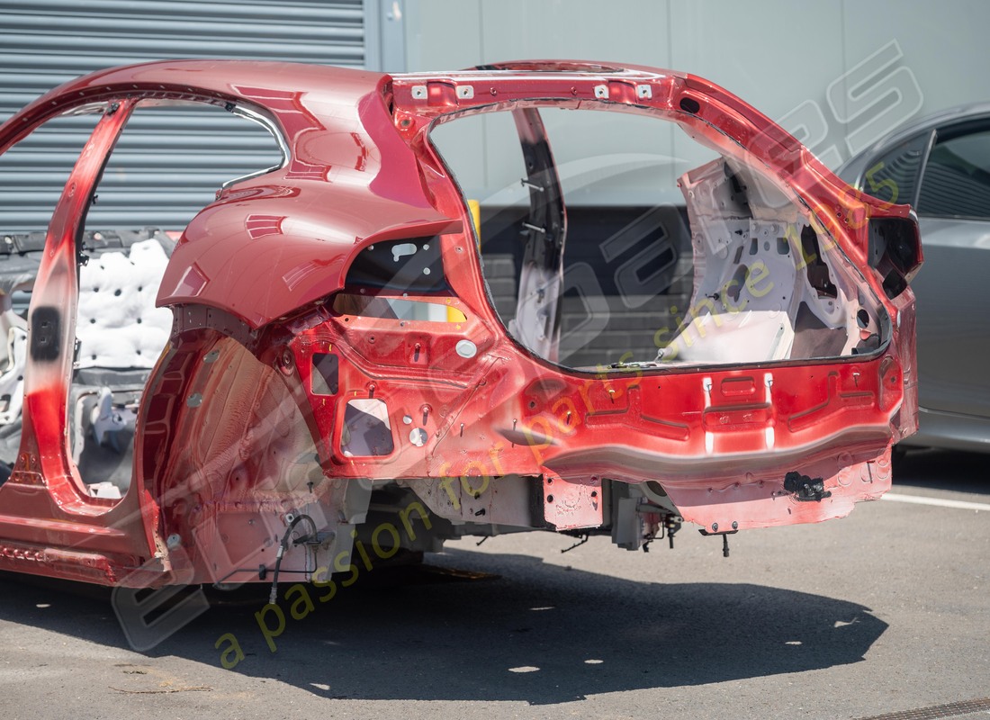 gebrauchtes ferrari hinteres fahrgestell. teilenummer eap1552617 (3)