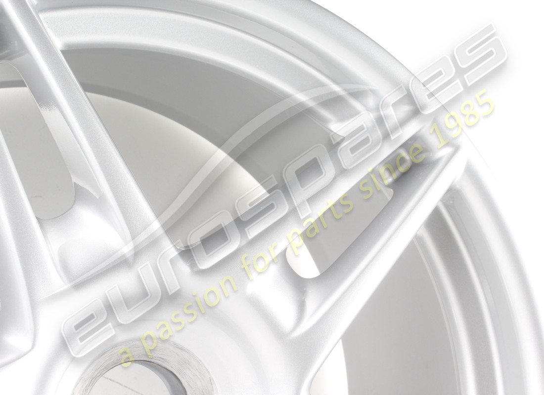 ÜBERHOLTE FERRARI VORDERRADFELGE. TEILENUMMER 192918 (2) überholte ferrari vorderradfelge. teilenummer 192918 (2)