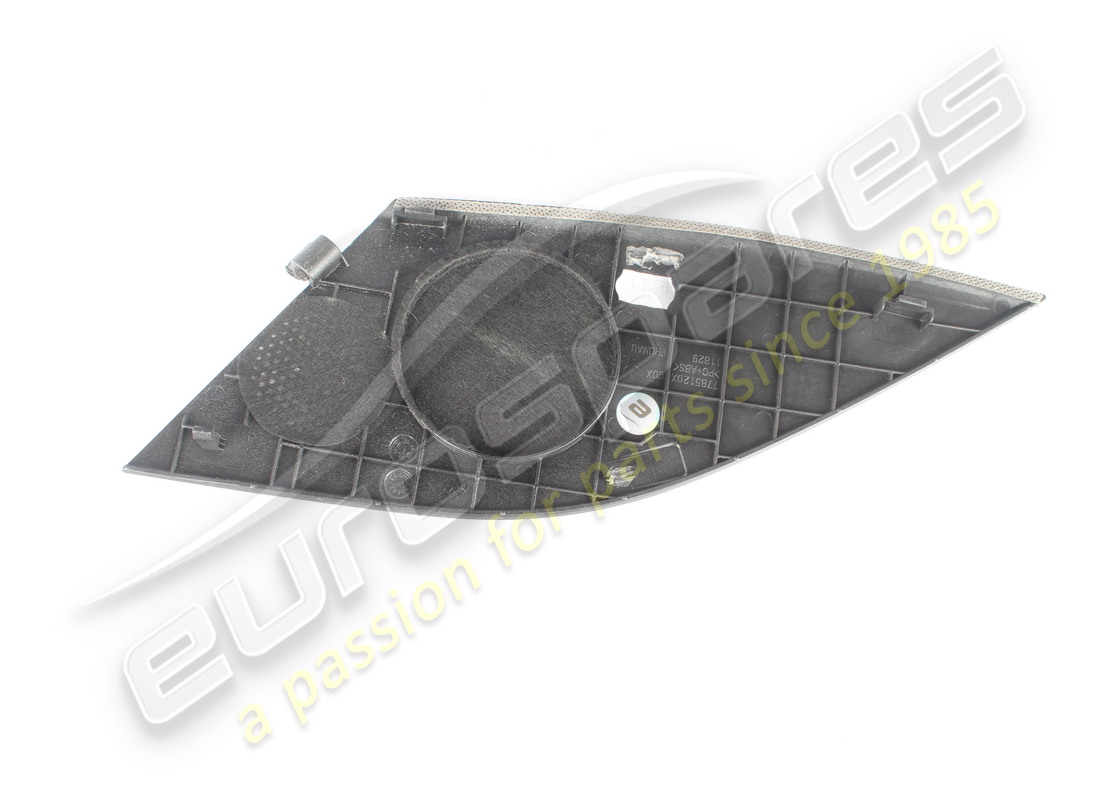 beschädigtes ferrari lautsprecherpanel rh gdx. teilenummer 778513 (2)