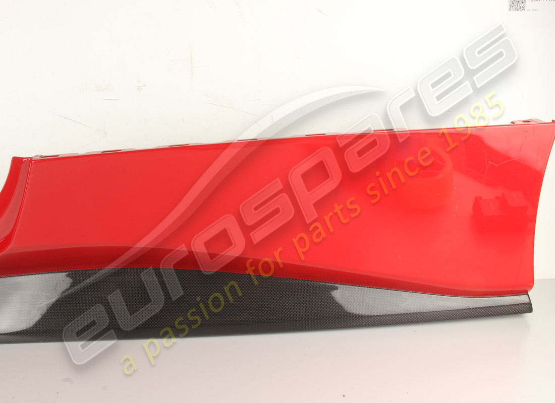 gebrauchte ferrari untertürverkleidung links. teilenummer 86936410 (4)
